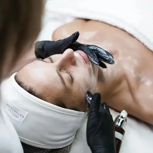 基礎面部護理課程